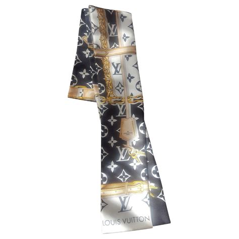 louis vuitton scarf buy online